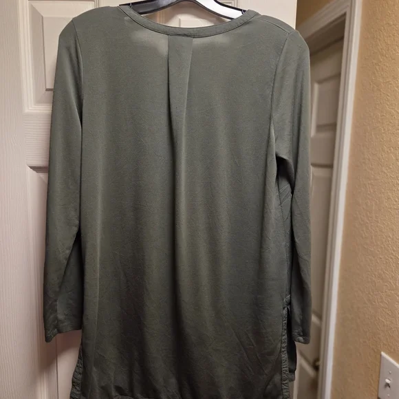 Merona Olive Green V-Neck Button-Front Tunic - Picture 3 of 4